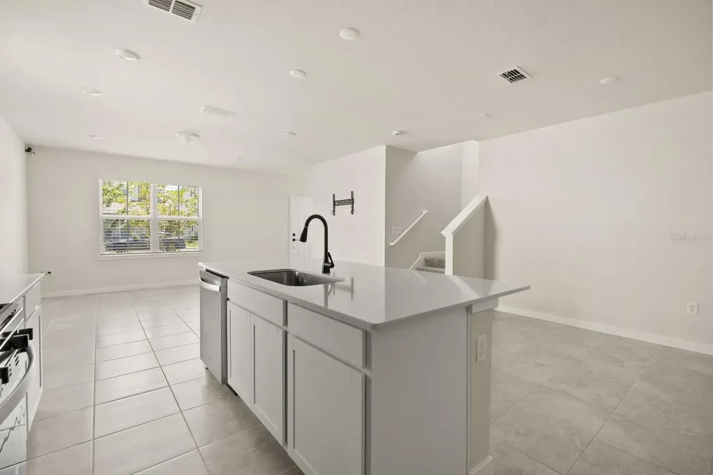 4066 Feather Tree Drive Apopka FL 32712