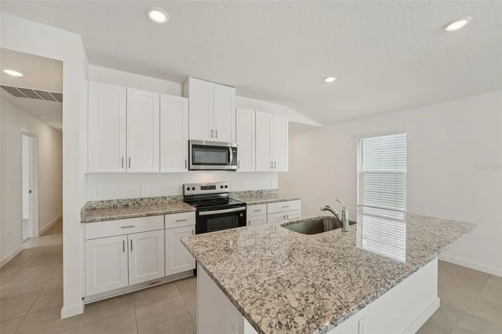 13 Dilly Court Palm Coast FL 32164