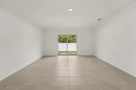 13 Dilly Court Palm Coast FL 32164