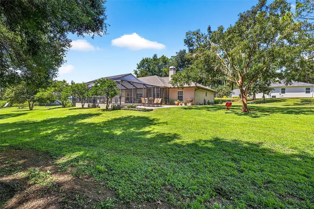 11240 Grandview Drive Dade City FL 33525