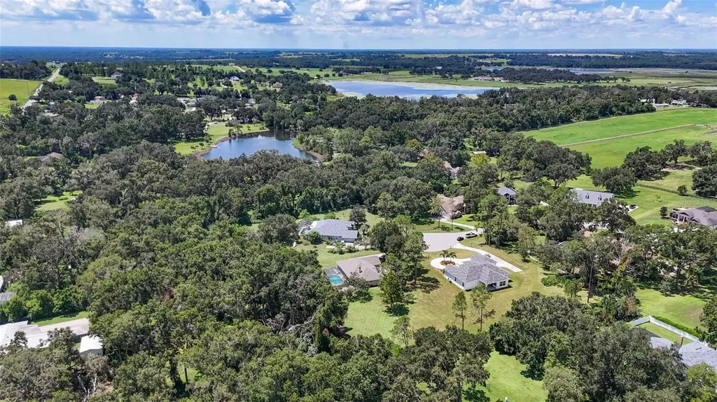11240 Grandview Drive Dade City FL 33525