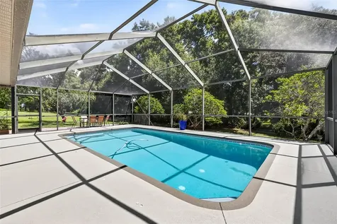11240 Grandview Drive Dade City FL 33525