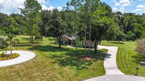 11240 Grandview Drive Dade City FL 33525