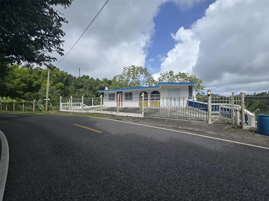 Sr 15 Km 20.4 Quebrada Arriba And Culebras Debajo Cayey PR 00736