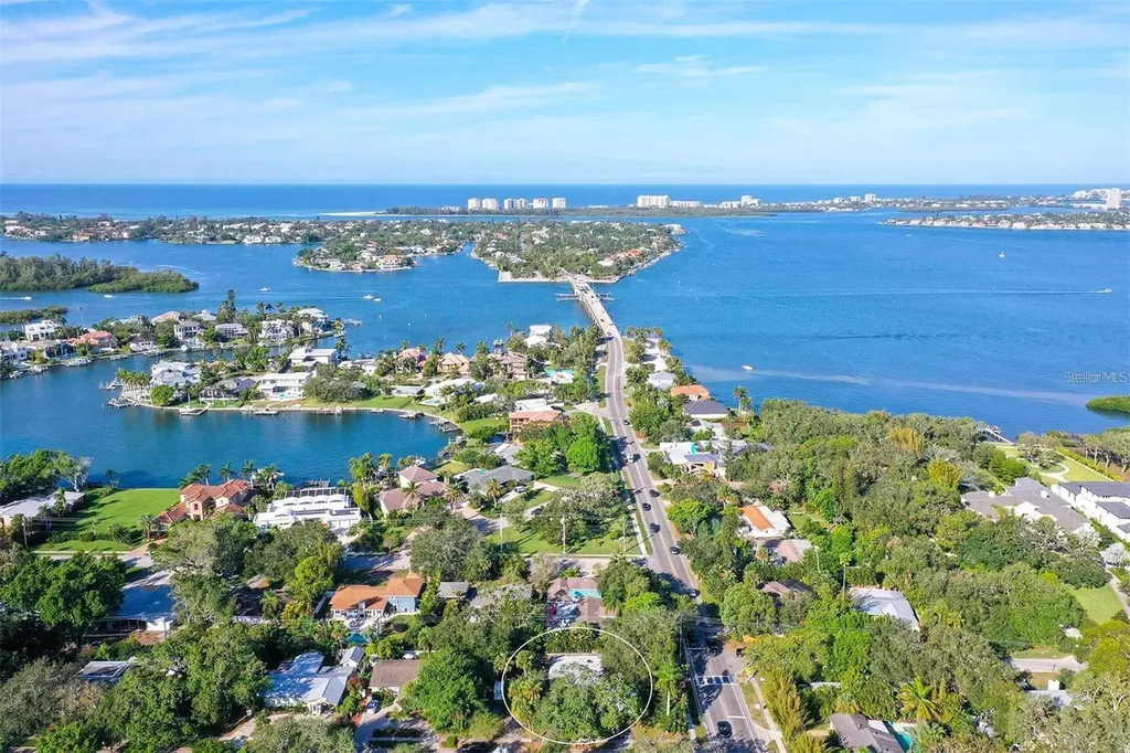 3500 Flores Avenue Sarasota FL 34239