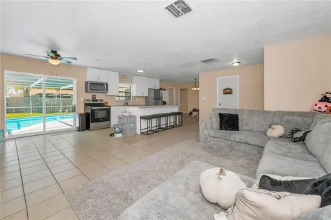 11121 Peppertree Lane Port Richey FL 34668