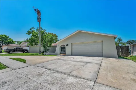 11121 Peppertree Lane Port Richey FL 34668