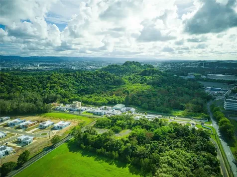 Carretera 2, Km 3.1 Bayamon PR 00961