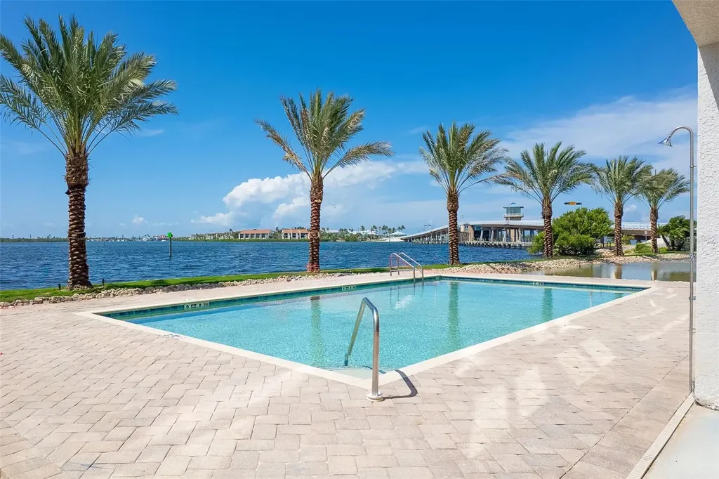 1375 Beach Road Englewood FL 34223