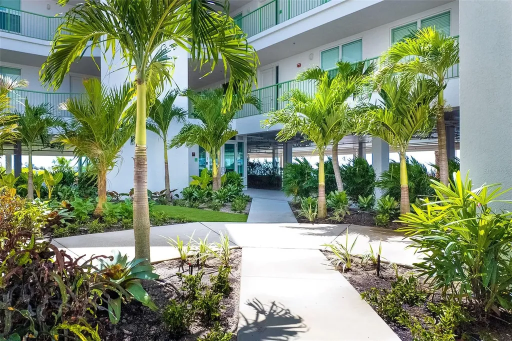 1375 Beach Road Englewood FL 34223