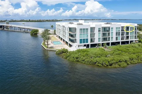 1375 Beach Road Englewood FL 34223
