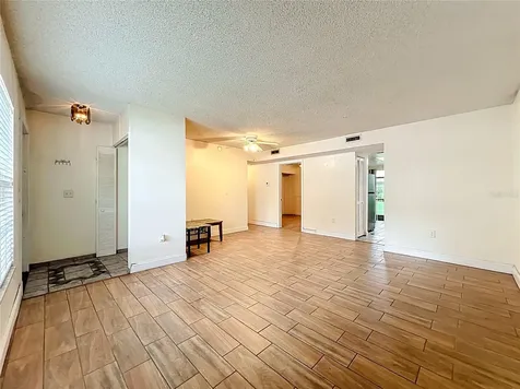 6034 Village Circle Orlando FL 32822