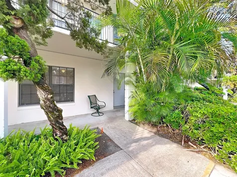 6034 Village Circle Orlando FL 32822