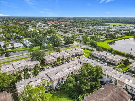 6034 Village Circle Orlando FL 32822
