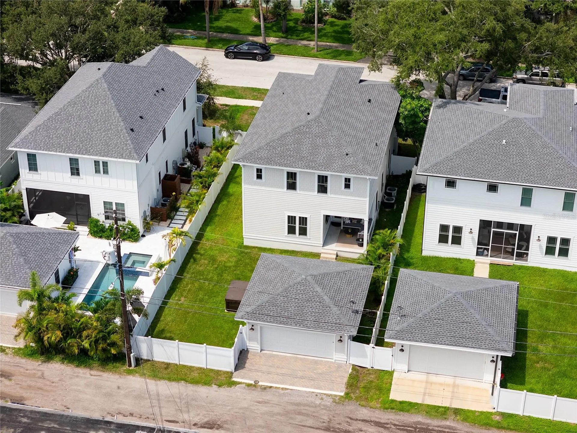 3037 10th Street N St Petersburg FL 33704