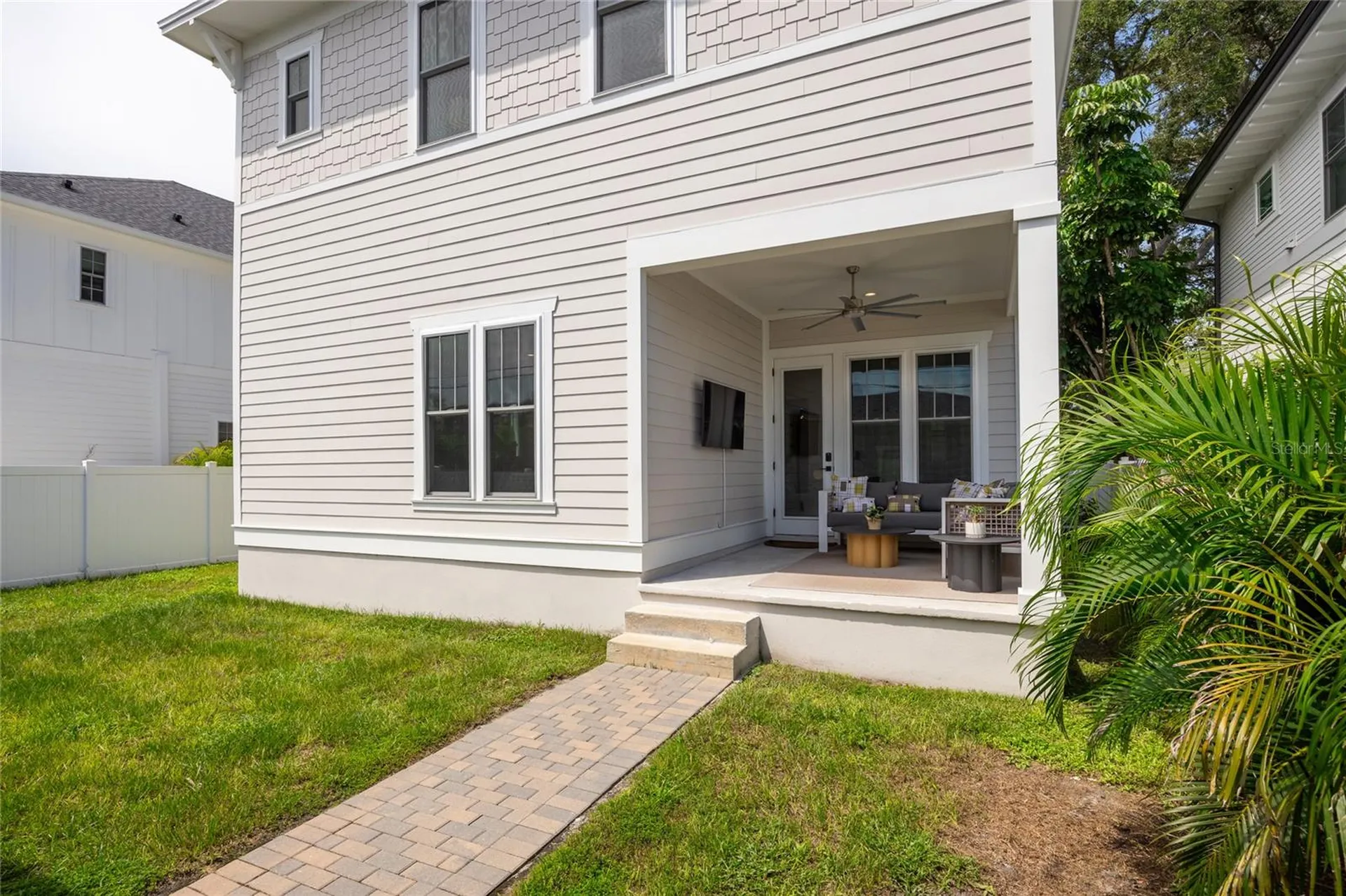 3037 10th Street N St Petersburg FL 33704