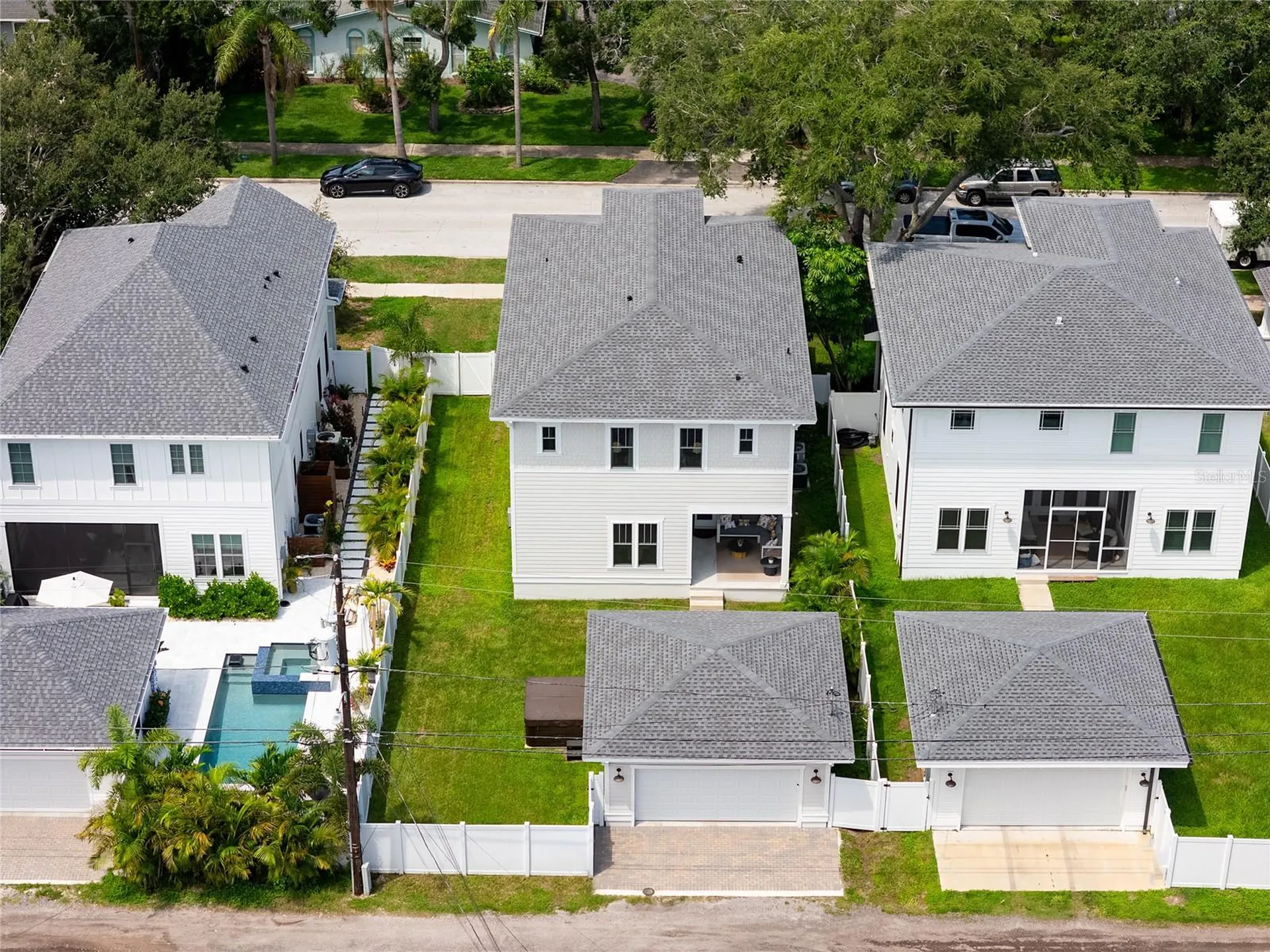 3037 10th Street N St Petersburg FL 33704