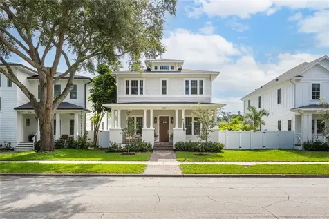 3037 10th Street N St Petersburg FL 33704