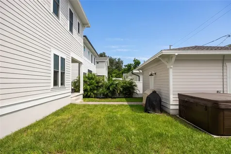 3037 10th Street N St Petersburg FL 33704
