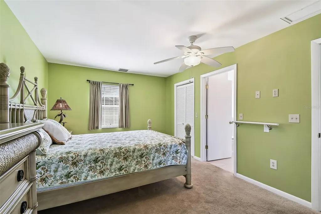 1045 44th Avenue NE St Petersburg FL 33703