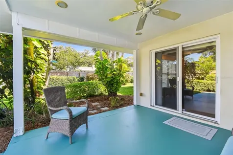 1045 44th Avenue NE St Petersburg FL 33703