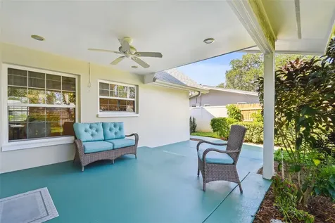 1045 44th Avenue NE St Petersburg FL 33703