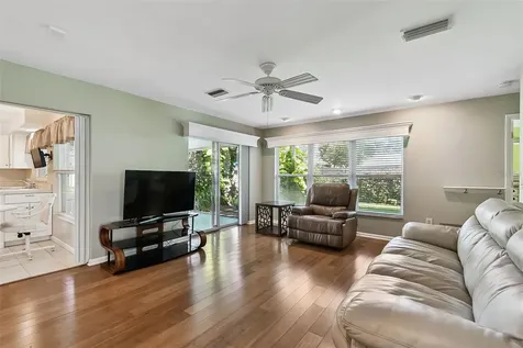 1045 44th Avenue NE St Petersburg FL 33703
