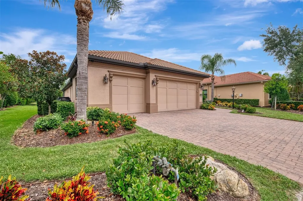 14703 Secret Harbor Place Lakewood Ranch FL 34202