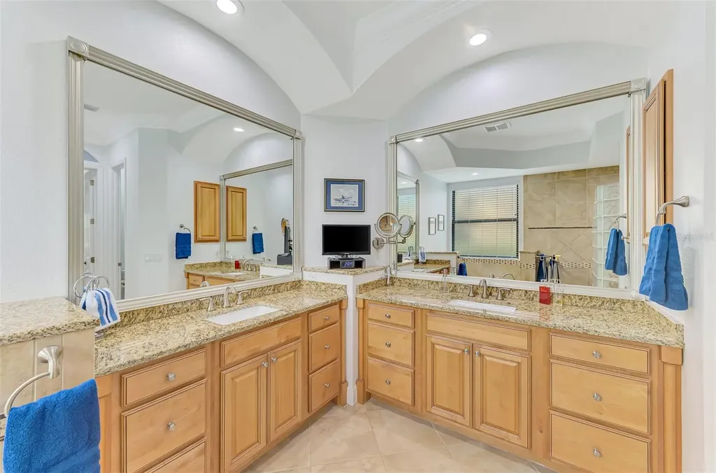 14703 Secret Harbor Place Lakewood Ranch FL 34202