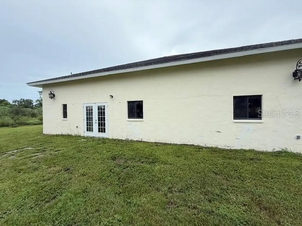 1799 E Manasota Beach Road Englewood FL 34223