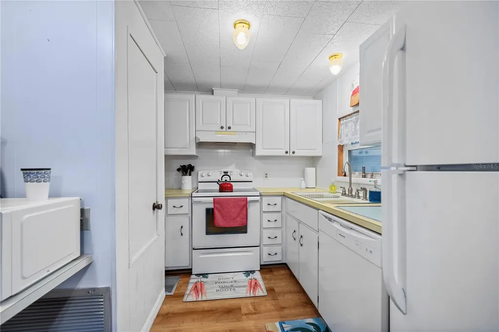 2100 Kings Highway Port Charlotte FL 33980