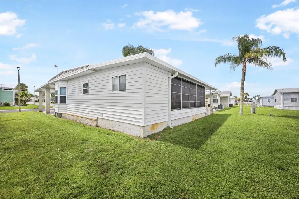 2100 Kings Highway Port Charlotte FL 33980