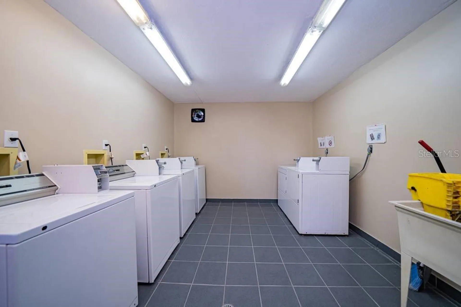 2100 Kings Highway Port Charlotte FL 33980