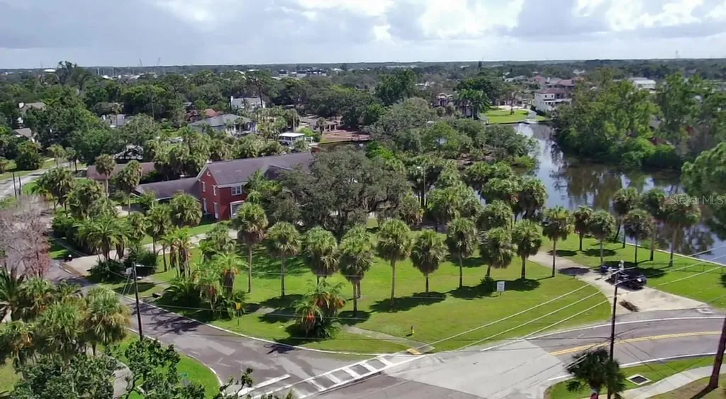 Park Avenue Tarpon Springs FL 34689