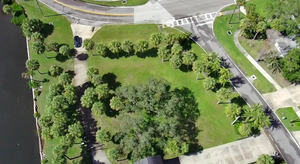 Park Avenue Tarpon Springs FL 34689