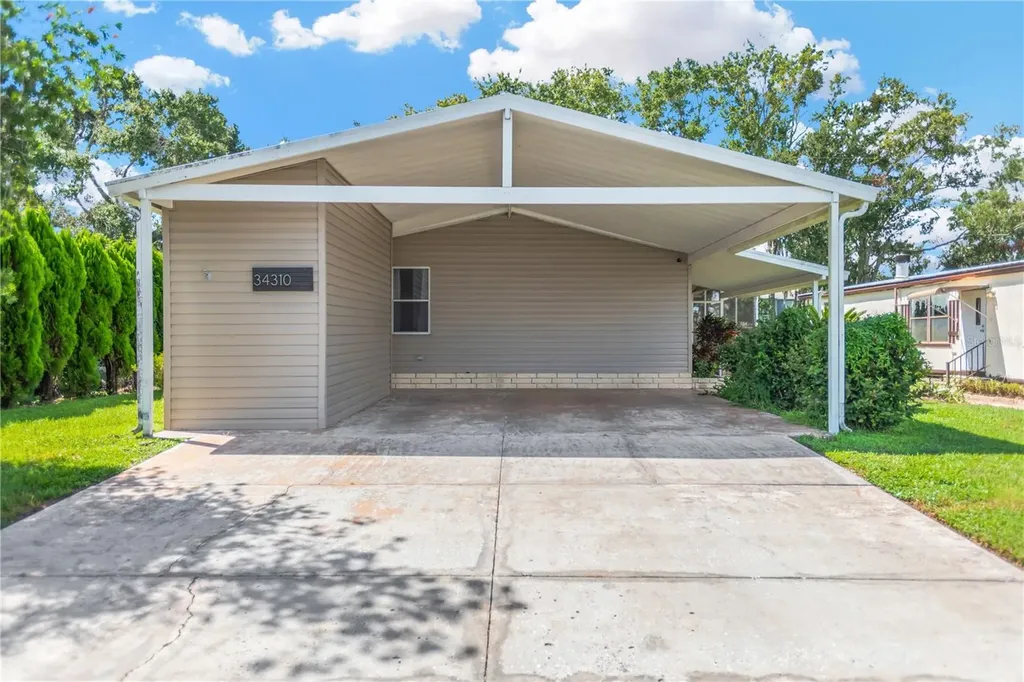 34310 Lodge Drive Wesley Chapel FL 33543