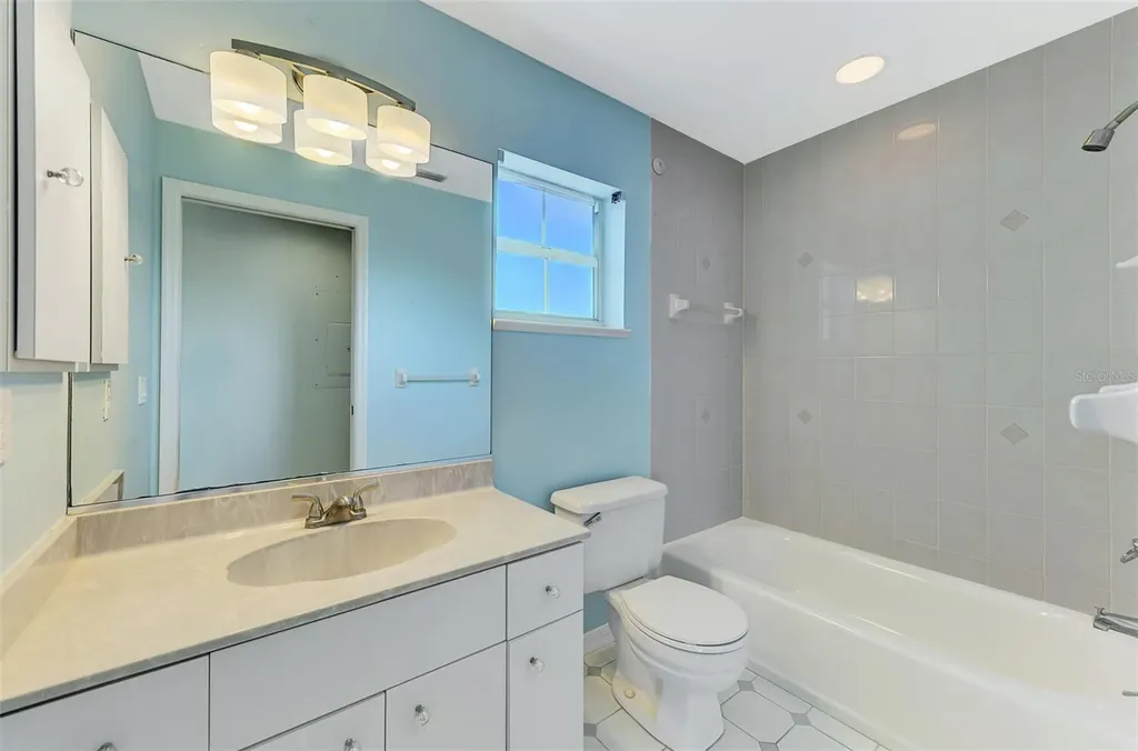 1380 Beach Road Englewood FL 34223