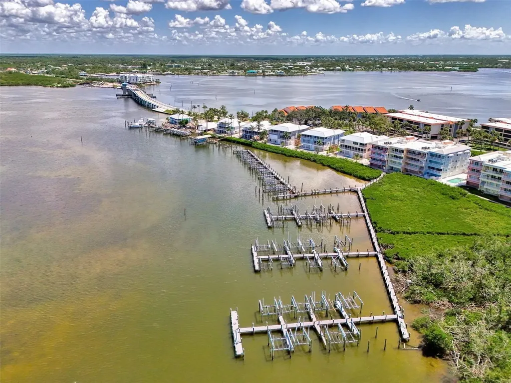 1380 Beach Road Englewood FL 34223