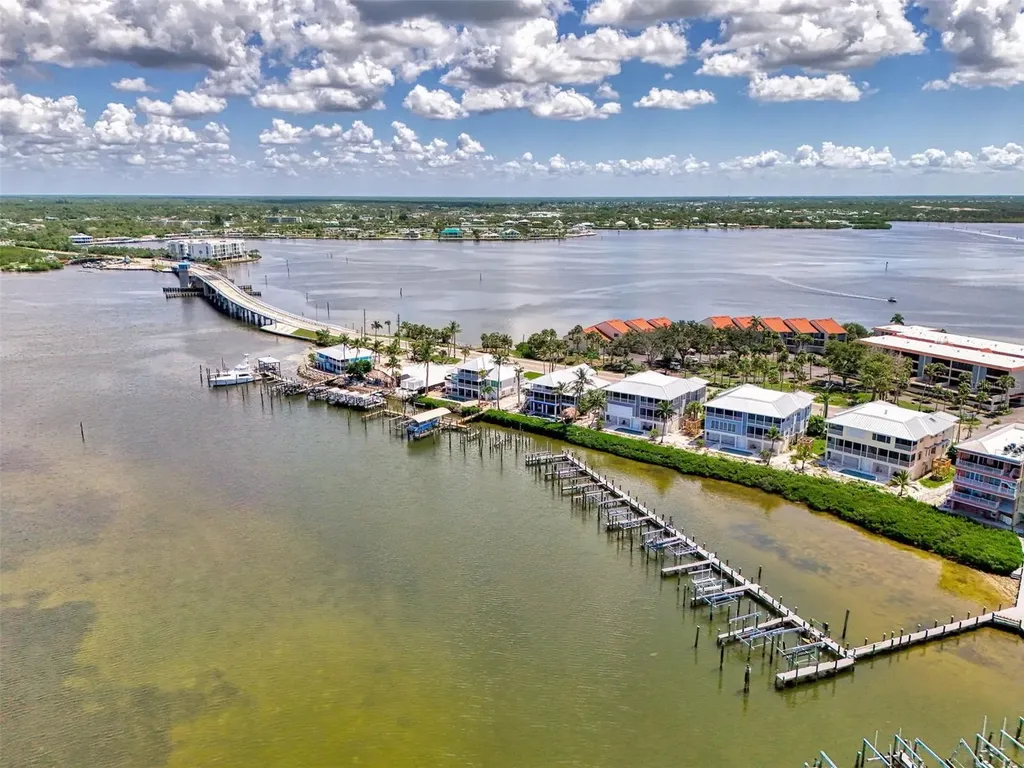 1380 Beach Road Englewood FL 34223