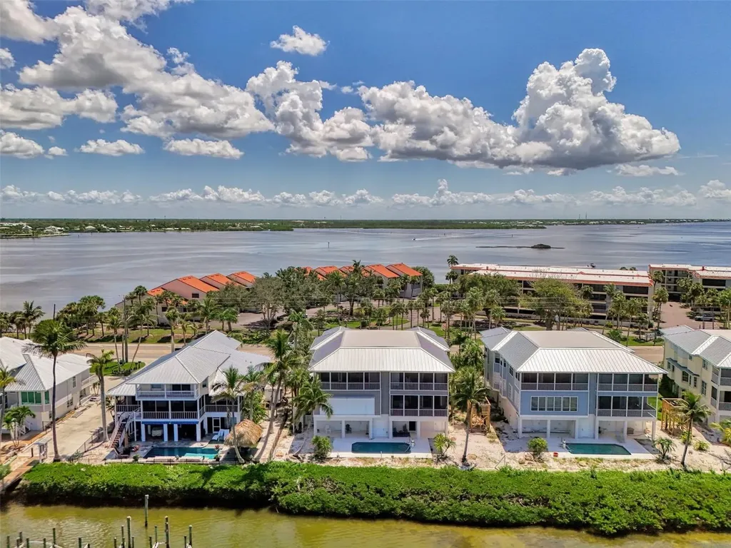 1380 Beach Road Englewood FL 34223