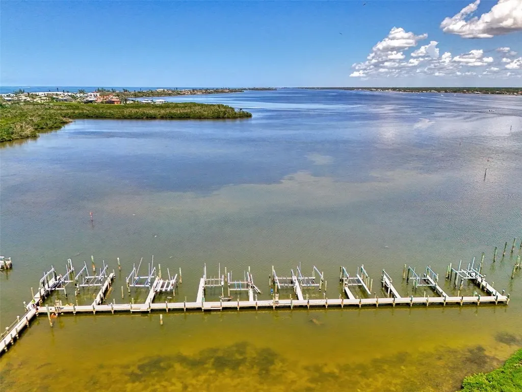 1380 Beach Road Englewood FL 34223