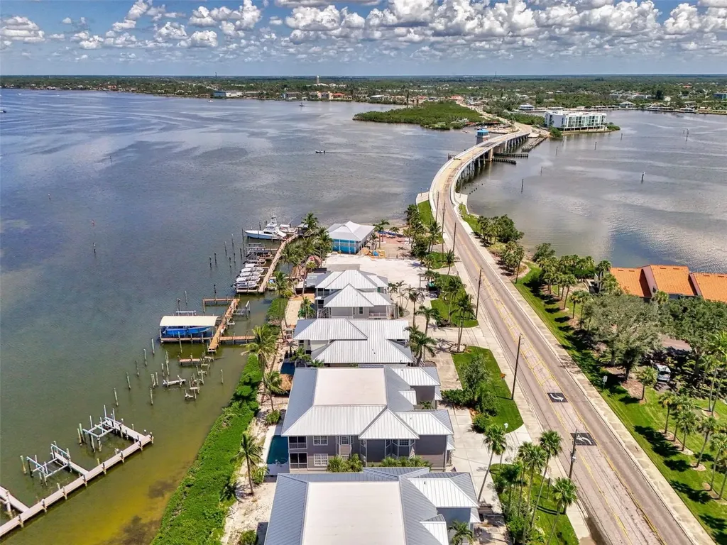 1380 Beach Road Englewood FL 34223