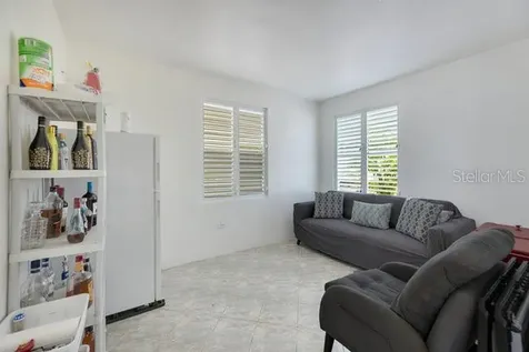 Calle J Aguada PR 00602