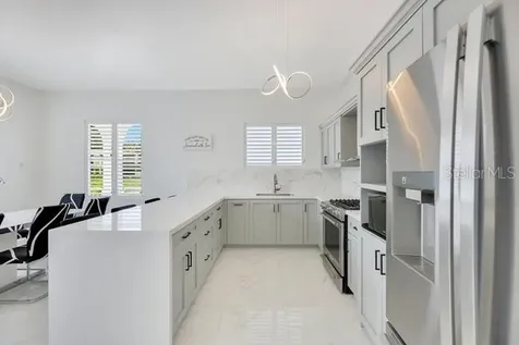 Calle J Aguada PR 00602