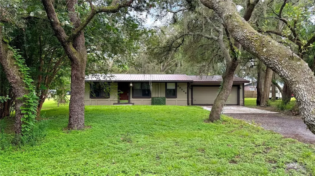 33248 Ridge Manor Boulevard Dade City FL 33523