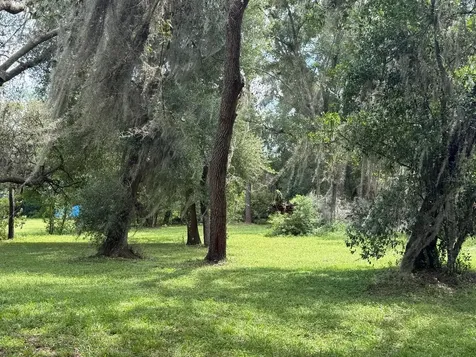 33248 Ridge Manor Boulevard Dade City FL 33523