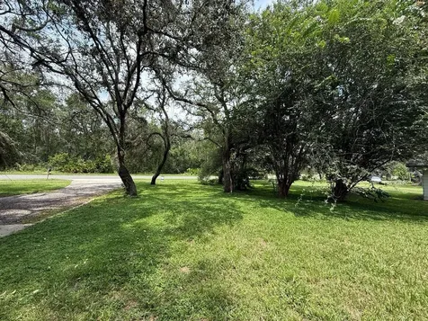 33248 Ridge Manor Boulevard Dade City FL 33523