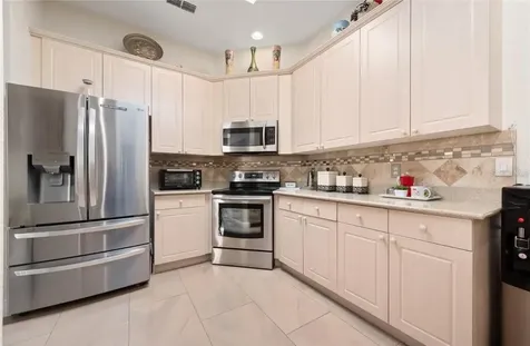 2831 Oconnell Drive Kissimmee FL 34741