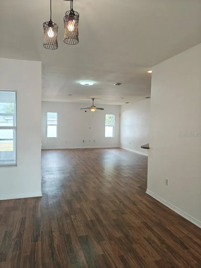 1561 Shorewood Drive Auburndale FL 33823
