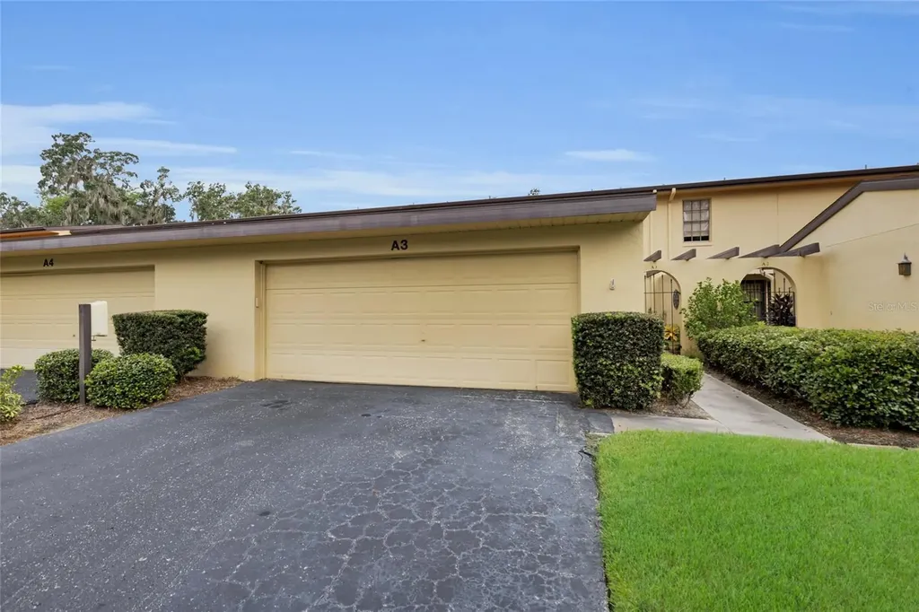 1111 Lakeshore Drive Eustis FL 32726